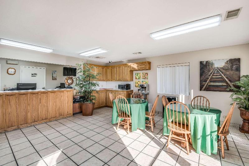 فندق Rodeway Inn