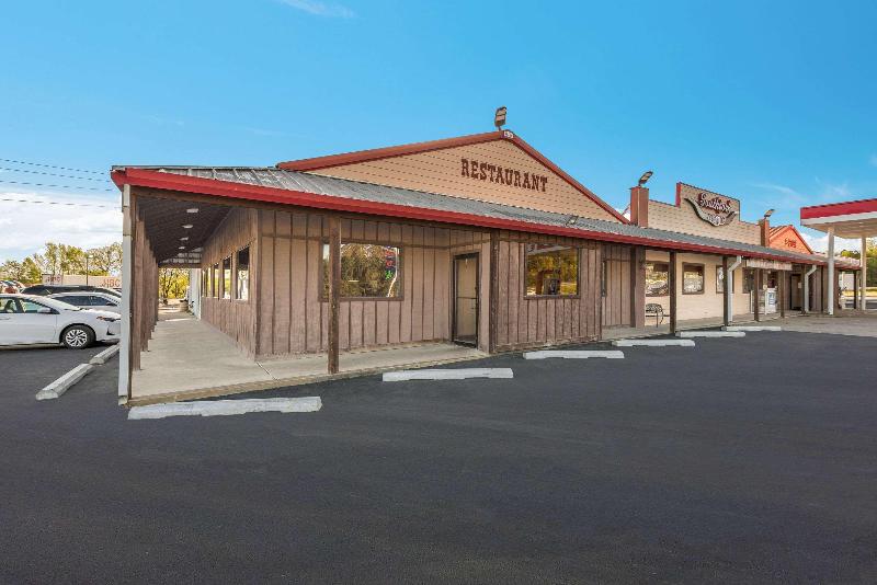 فندق Rodeway Inn