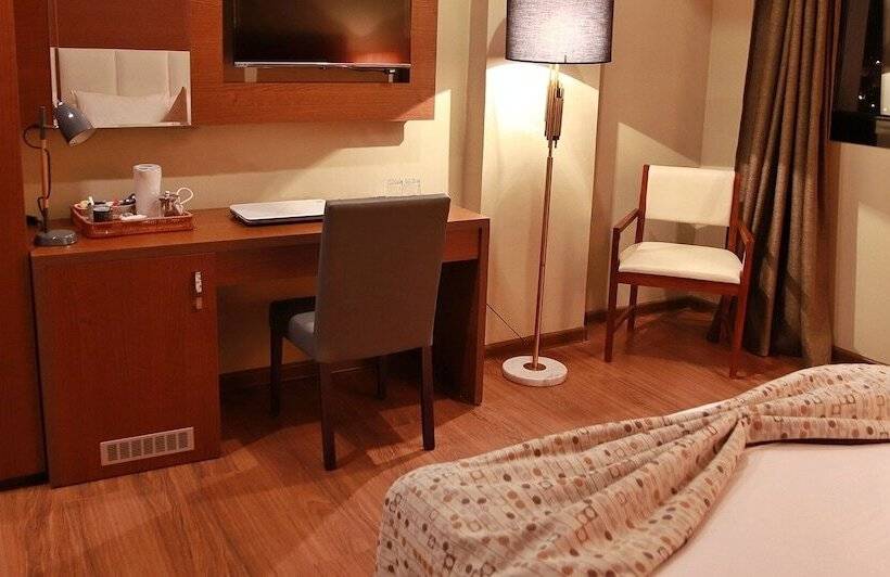 בית מלון כפרי Royal Elisa