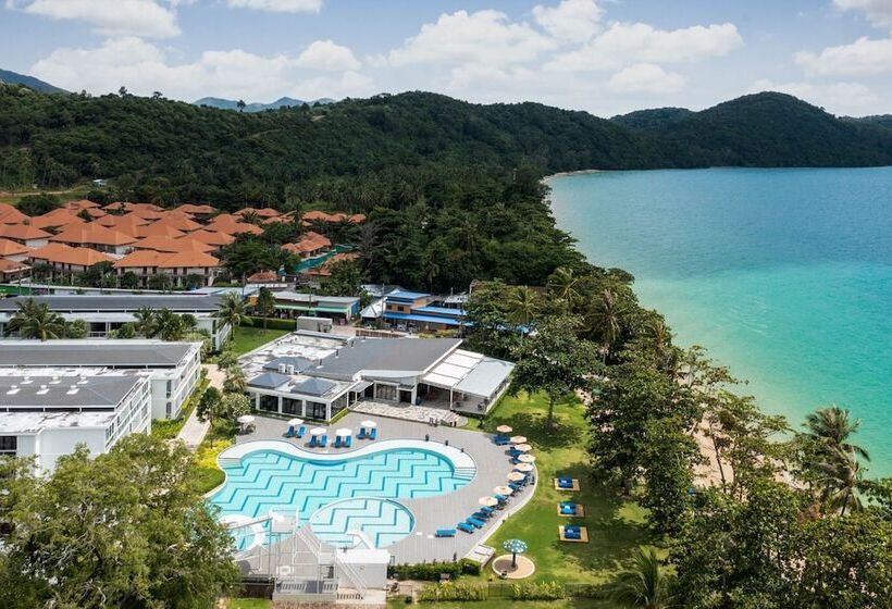 هتل Royal Yao Yai Island Beach Resort