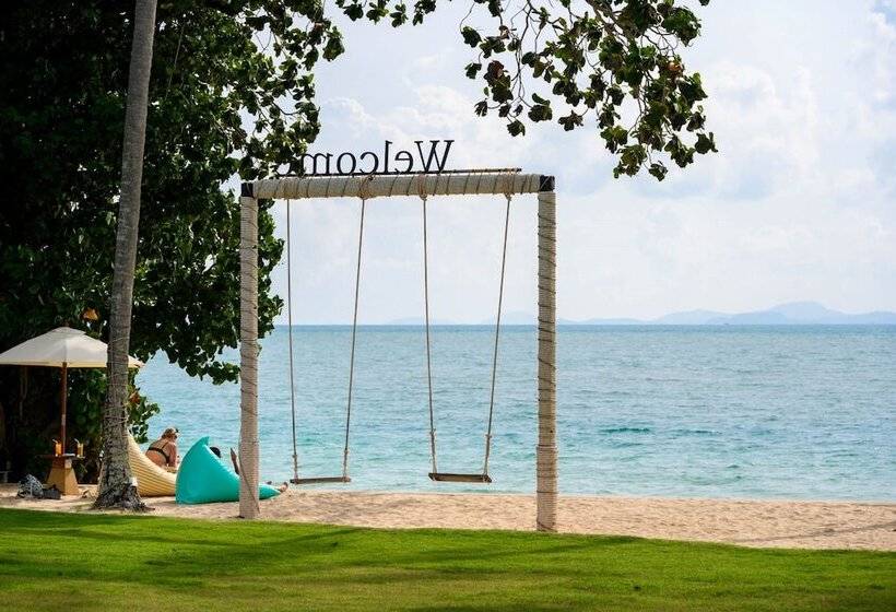 Отель Royal Yao Yai Island Beach Resort