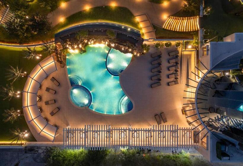 Отель Safi Royal Luxury Metropolitan