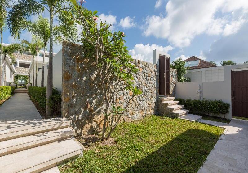 בית מלון כפרי Skye Beach