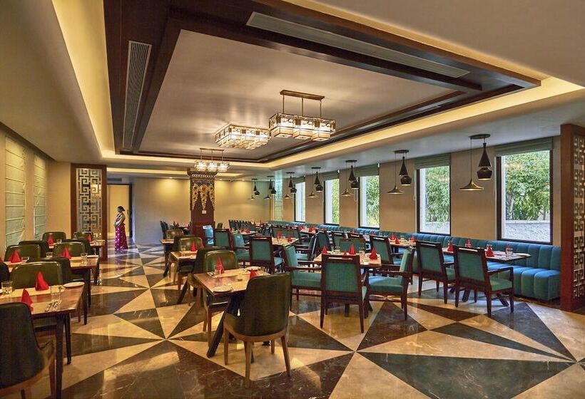 酒店 Leh Crown Inn