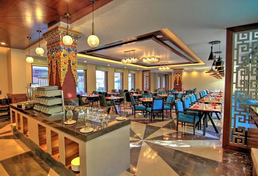 酒店 Leh Crown Inn