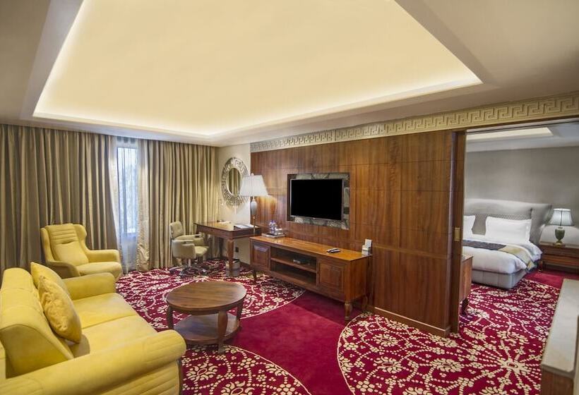 酒店 Leh Crown Inn