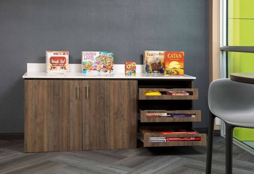 Отель Tru By Hilton Miami West Brickell