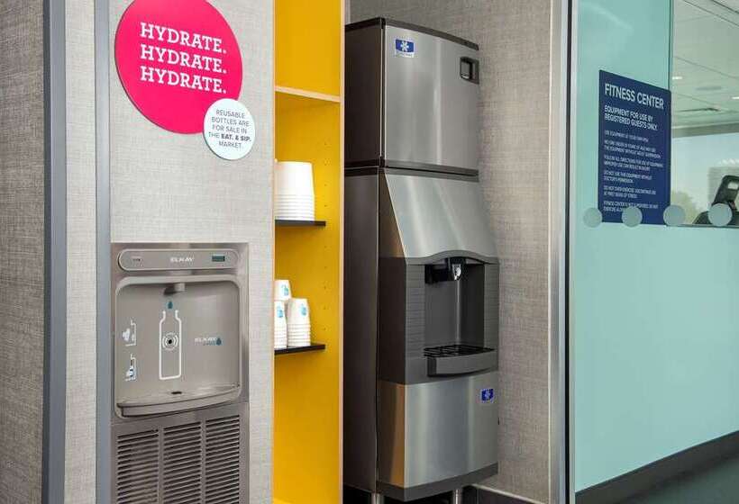 Отель Tru By Hilton Miami West Brickell