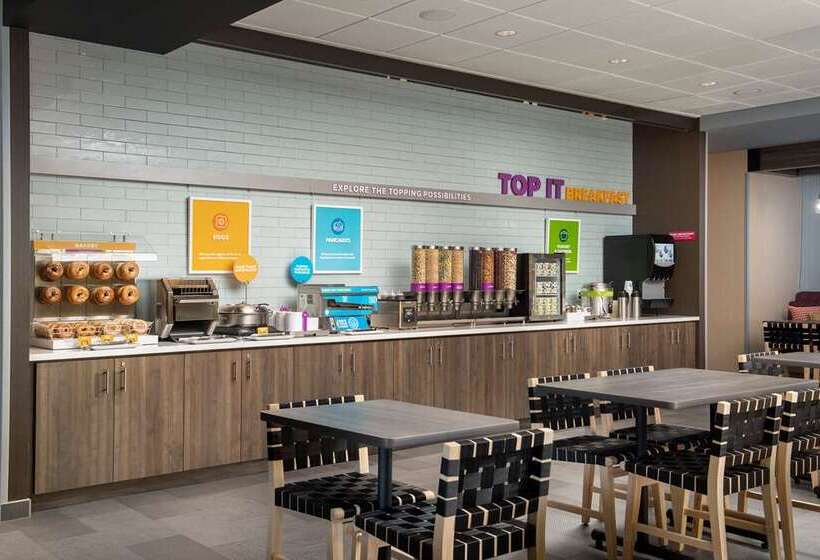 Отель Tru By Hilton Miami West Brickell