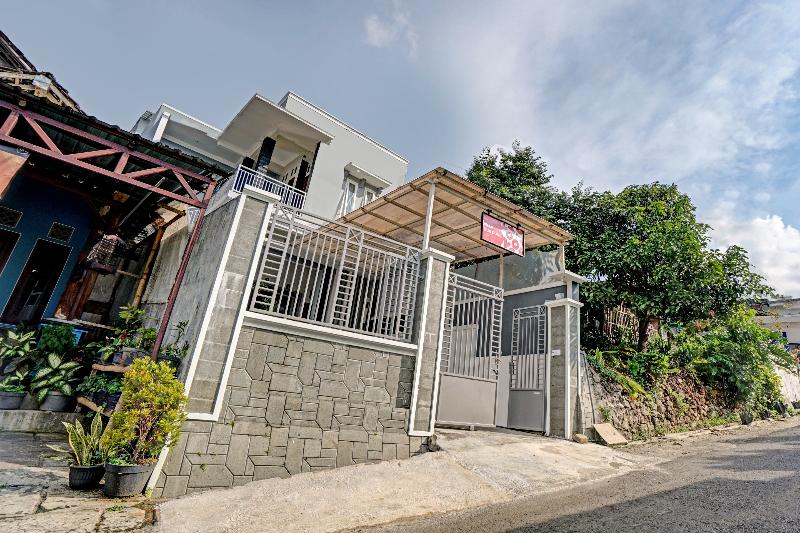 فندق Villa Dua Dua By Oyo Rooms