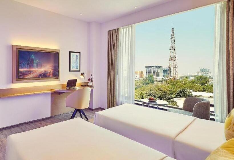 酒店 Vivanta Navi Mumbai Turbhe