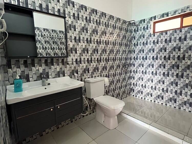 ホテル Zenobia Beach Resort