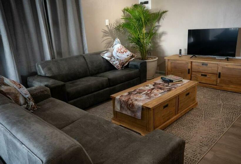 La Belle Vie At Village Living