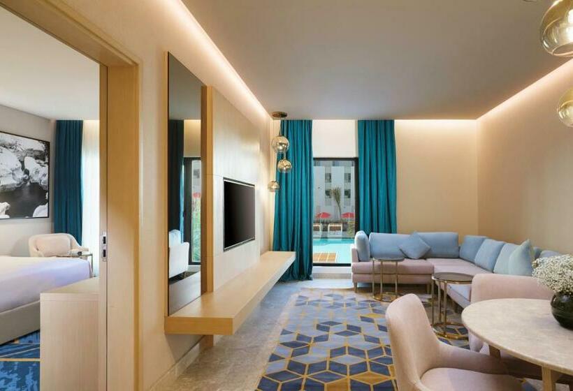 Maani Muscat Hotel & Suites