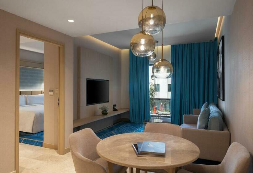 Maani Muscat Hotel & Suites