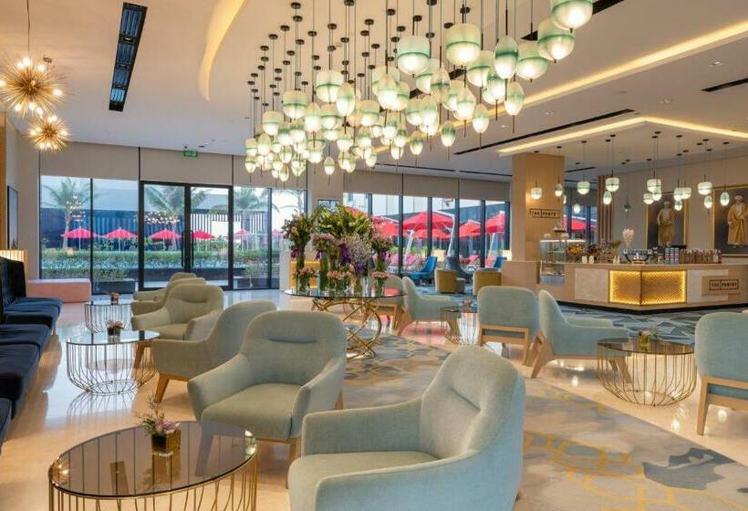 Maani Muscat Hotel & Suites