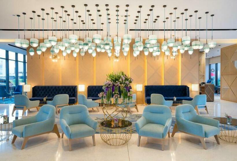 Maani Muscat Hotel & Suites