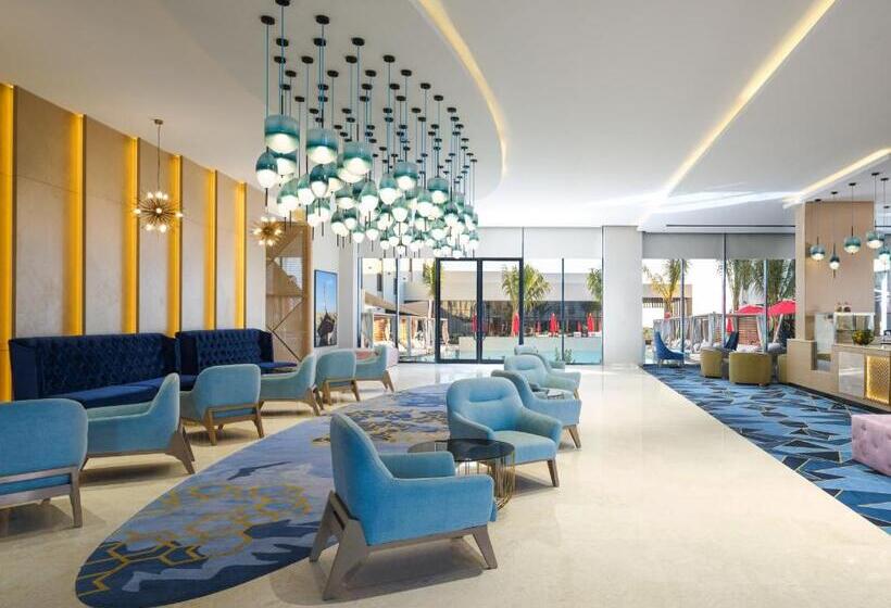 Maani Muscat Hotel & Suites