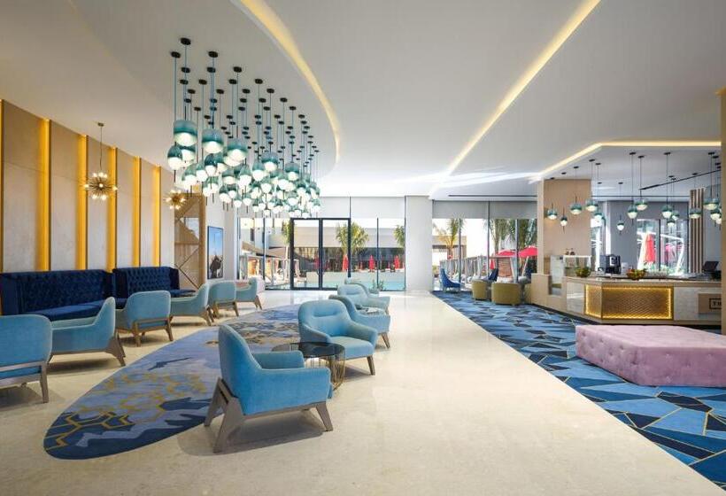 Maani Muscat Hotel & Suites