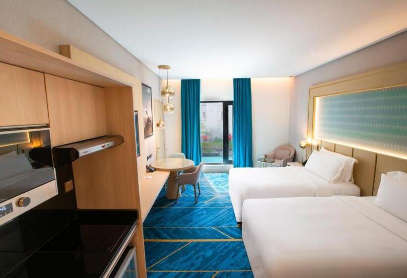 Maani Muscat Hotel & Suites