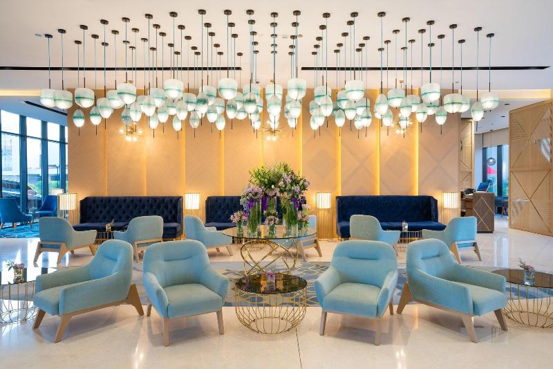 Maani Muscat Hotel & Suites