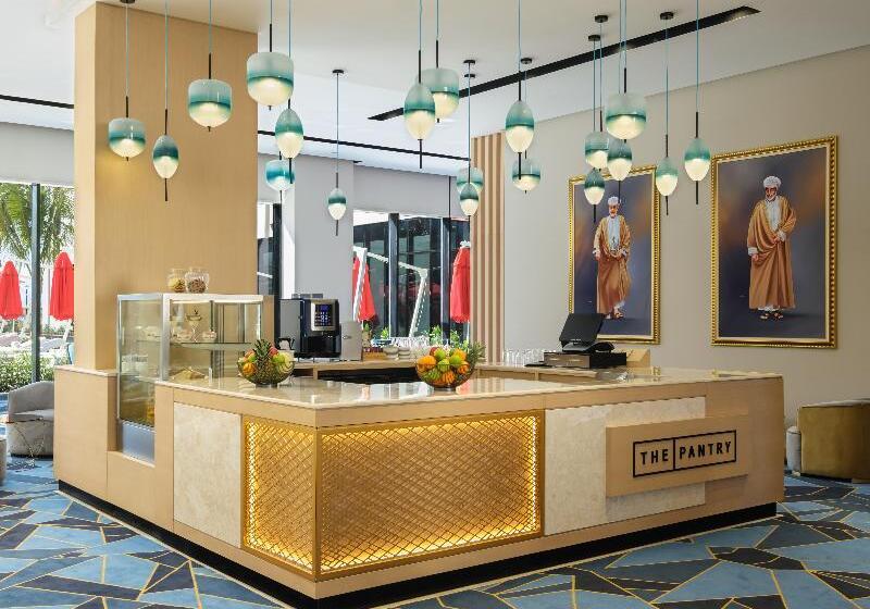 Maani Muscat Hotel & Suites