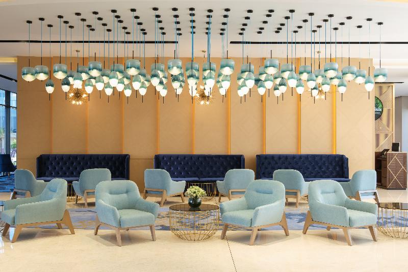 Maani Muscat Hotel & Suites