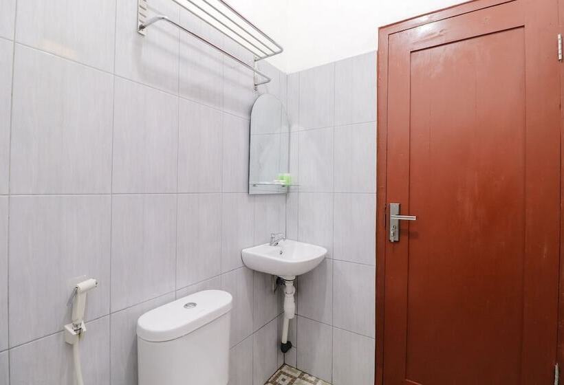 ペンション Omah Rohadi Syariah By Ndalem Beong