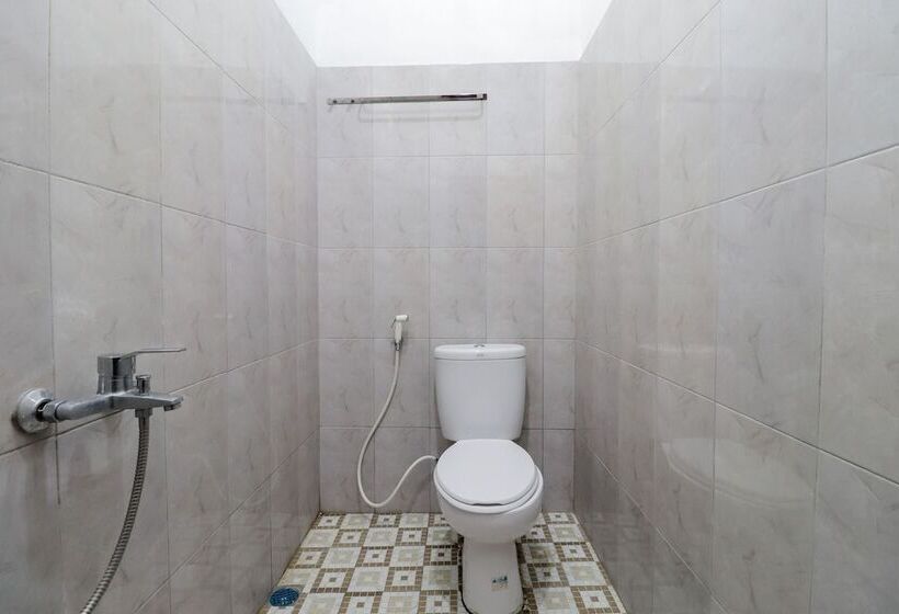 ペンション Omah Rohadi Syariah By Ndalem Beong