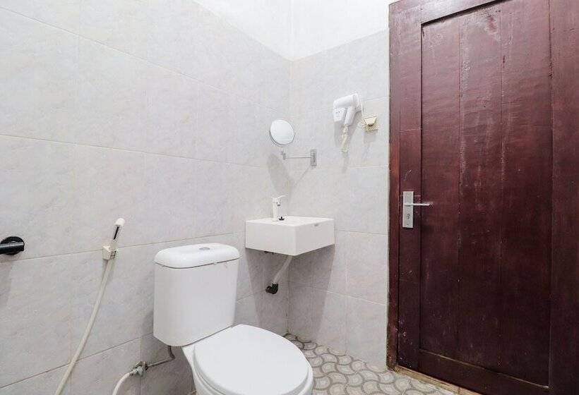 ペンション Omah Rohadi Syariah By Ndalem Beong