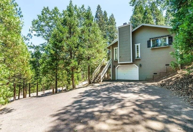 Ridgecrest Rendezvous Home With Deck