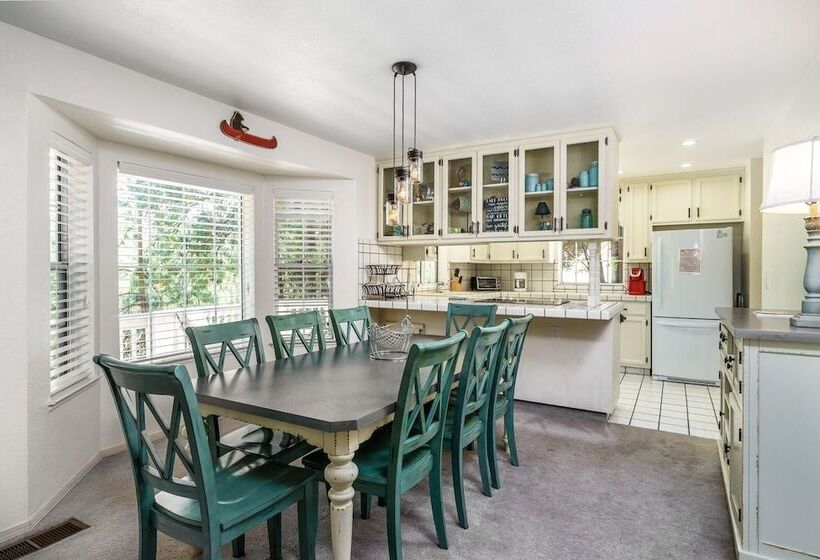 Ridgecrest Rendezvous Home With Deck