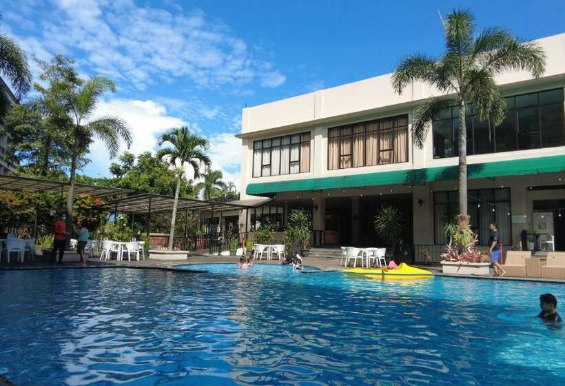 The Green Peak, Artotel Curated