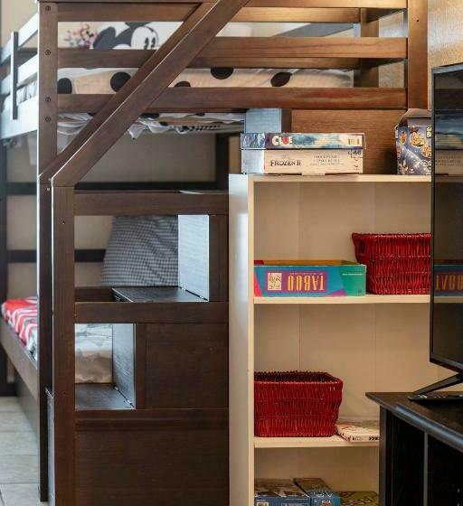 Perfect For Family, Wake Up Next To The Pool!