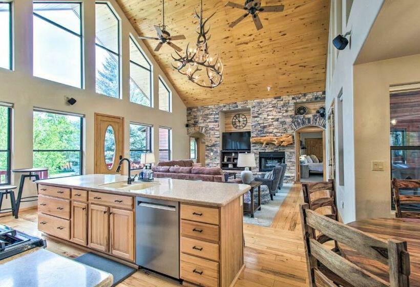 Hot Tub And Game Room All Season Pinetop Cabin