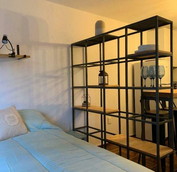 Comodo Monoambiente Bien Ubicado En Cordon