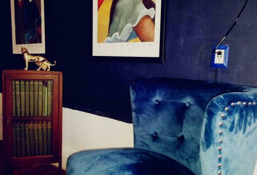 Departamento En Renta, Para 1 O 2 Personas