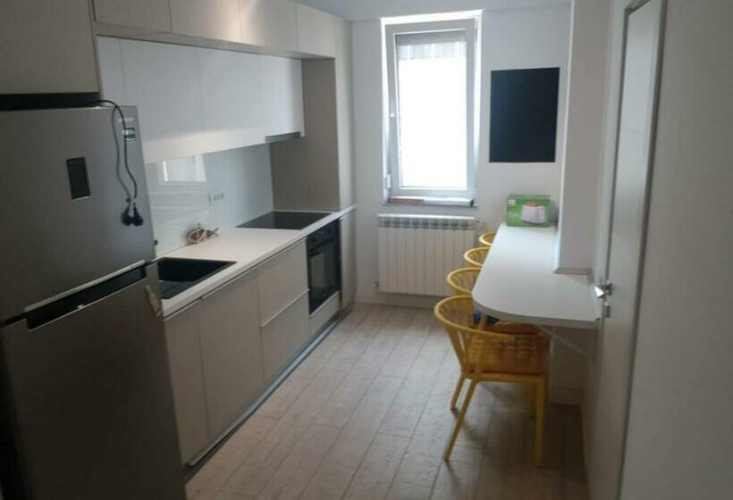 Astoria Apartament Vedere La Mare