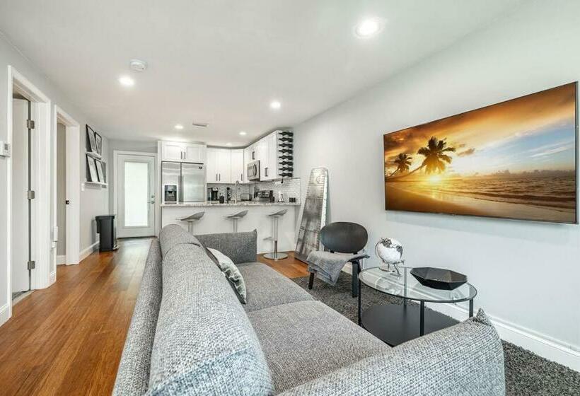 Grand Oaks Terminal In The Heights