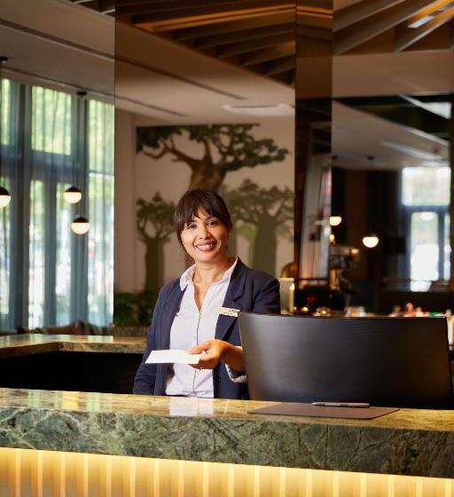 Adina Apartment Hotel Dusseldorf