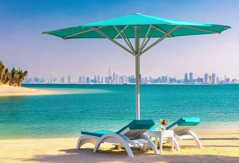Отель Anantara World Islands Dubai Resort