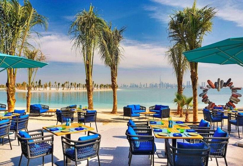 Отель Anantara World Islands Dubai Resort