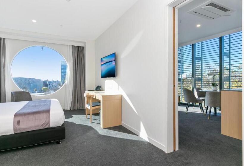 فندق Christchurch City