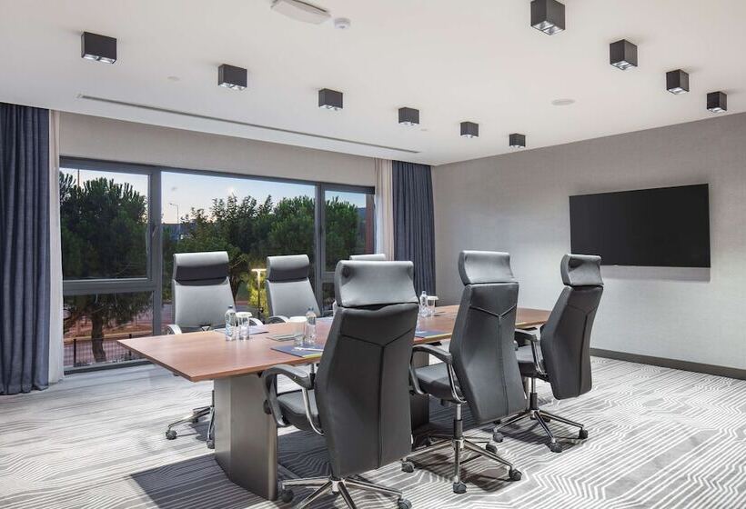 هتل Doubletree By Hilton Canakkale