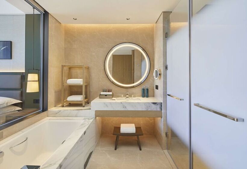 Отель Doubletree By Hilton Ya'an