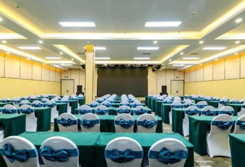 Echarm Hotel Guiyang Longdongbao International Airport Outlets