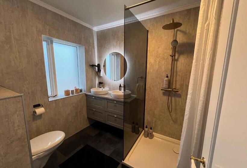 هتل Garður Apartments