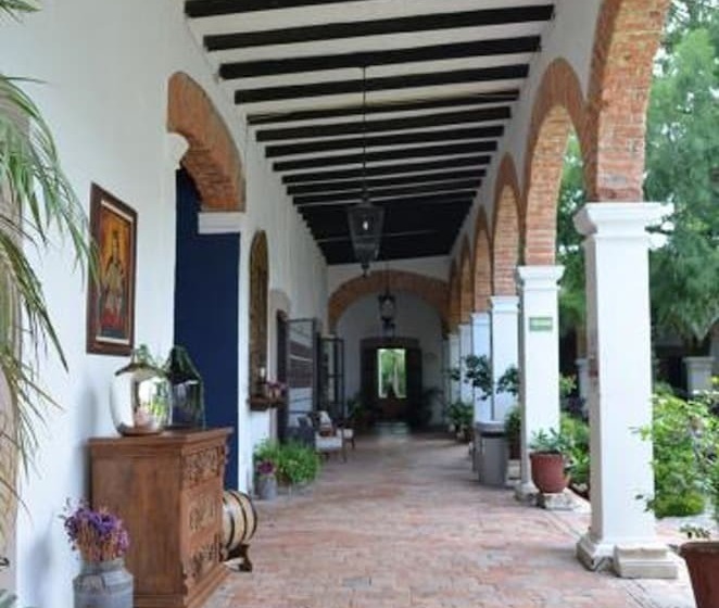 בית מלון כפרי Hacienda San Cristobal