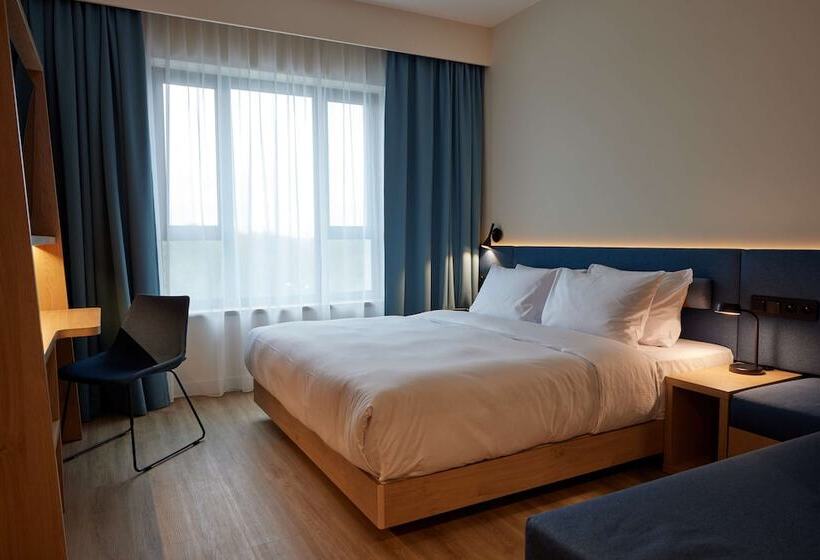 בית מלון כפרי Hampton By Hilton Poznań Swarzędz