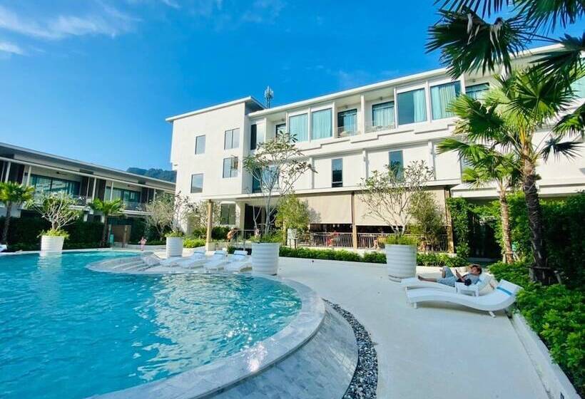 호텔 Infinity Aonang Krabi Sha Certified